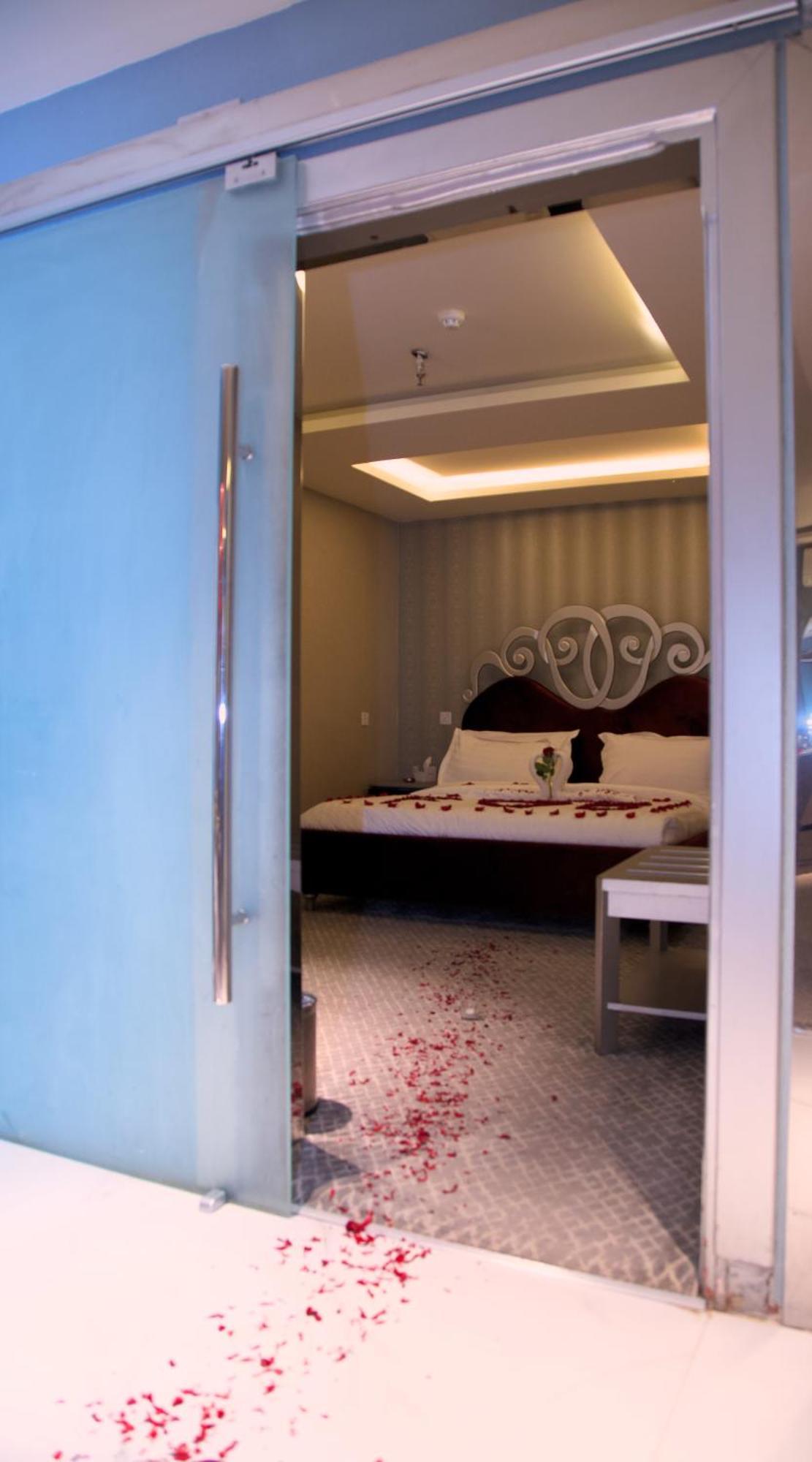 Sharz Hotel Büreyde Dış mekan fotoğraf